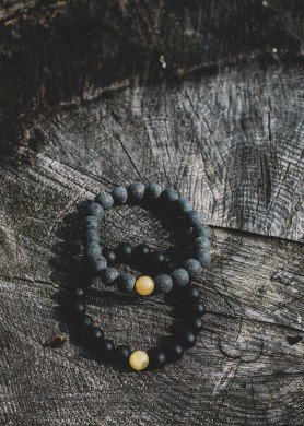 Vyriška apyrankė gintarinė