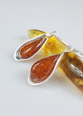 Sidabriniai  gintaro auskarai