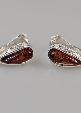 Auskarai prie ausies su gintaru sidabriniai