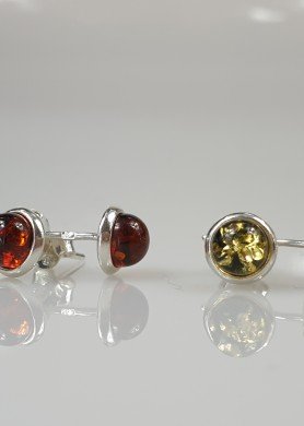Sidabriniai vinukai su žaliu ir rudu gintaru, 2 poros