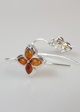 Sidabriniai auskarai su gintaru 