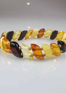 Gintarinė apyrankė