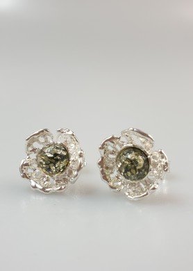 Sidabriniai vinukai su žaliu gintaru