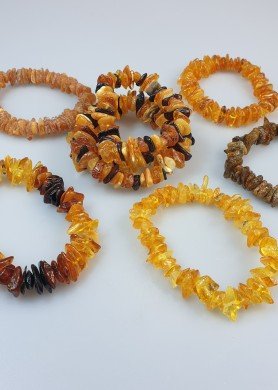 Neapdirbto gintaro apyrankė