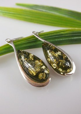 Žalio gintaro auskarai „Lašas” 