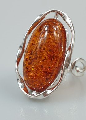 Sidabrinis gintarinis žiedas