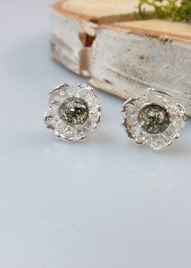 Sidabriniai vinukai su žaliu gintaru