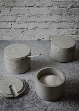 BETONINĖ DĖŽUTĖ SU DANGTELIU SOLTO