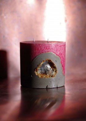 ​Palmių vaško žvakė su jūrine kriaukle ir gintaru