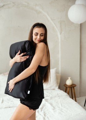 A Šilkinis pagalvės užvalkalas 50x70cm - spalva - spalva Juoda