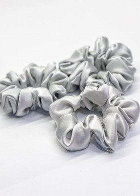 Plaukų gumytė M dydžio - natūralus 100% šilkas - spalva Sidabro pilka