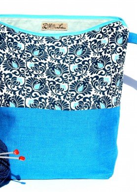 Didelė lininė kosmetinė su gėlėmis