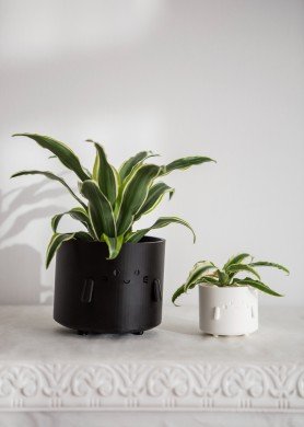 Vazonėlis „Katinėlis“, matinė juoda