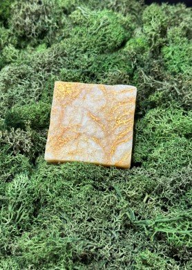 Rankų darbo muilas su medumi ir morkų tyre