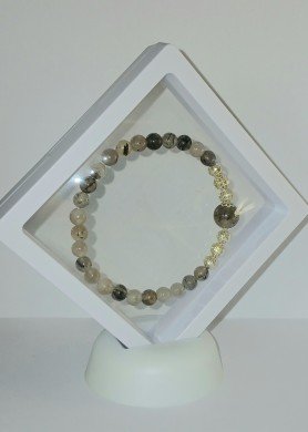 Kalnų krištolo su juoduoju turmalinu apyrankė