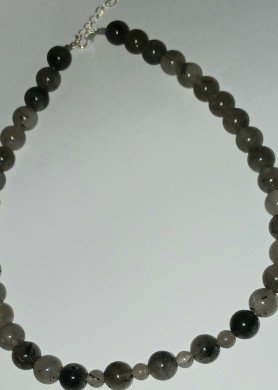 Kalnų krištolo su juoduoju turmalinu kaklo papuošalas