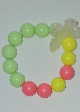 Vaikiška plastikinių karoliukų apyrankė