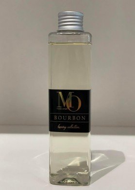 BOURBON NAMŲ KVAPO PAPILDYMAS 210 ML