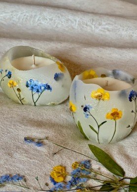 Velykų simbolis Kiaušinis, pavasarinė sojų vaško žvakė, stalo dekoracija