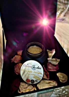 Kūno, pėdų šveitiklis su magnio druska AŠ NE RYTO ŽMOGUS