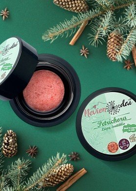 Mėtinis lūpų šveitiklis su cukranendrių cukrumi PETRICHORA