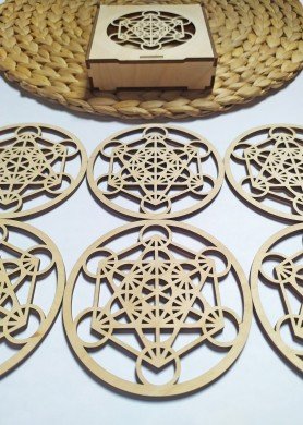 Medinių padėkliukų rinkinys ''Metatrono kubas''