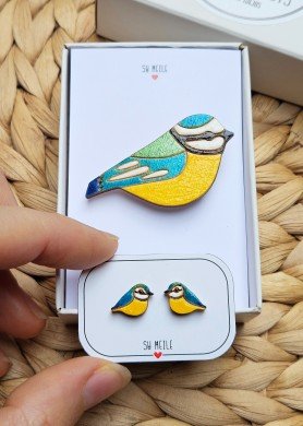 Medinių auskarų ir sagės komplektas ''Mėlynoji zylė''